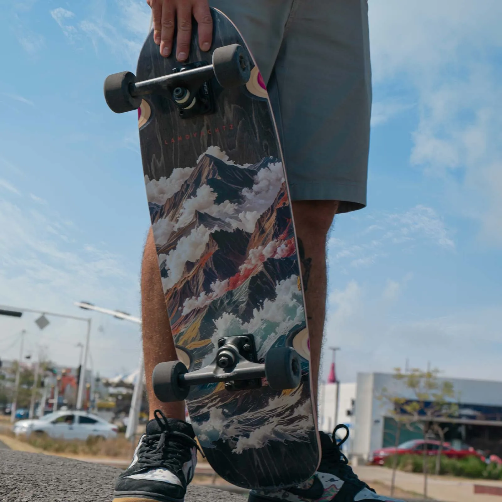 Landyachtz Tugboat