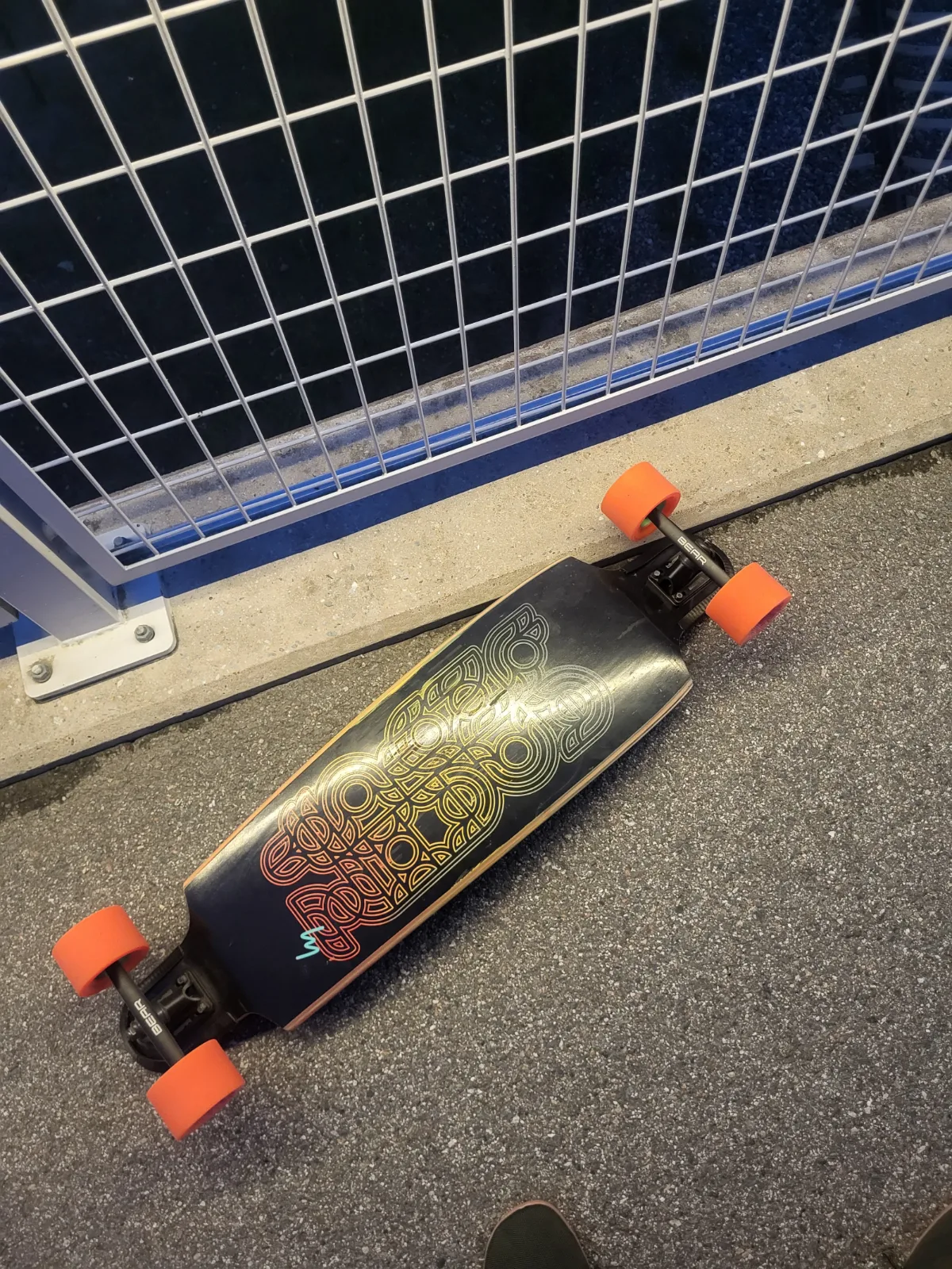 Landyachtz Top Cat for effortless pushing and smooth ride
